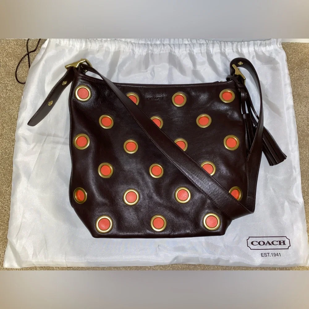 COACH shoulder bag brown - New with tags and only used once. - Picture 7 of 10
